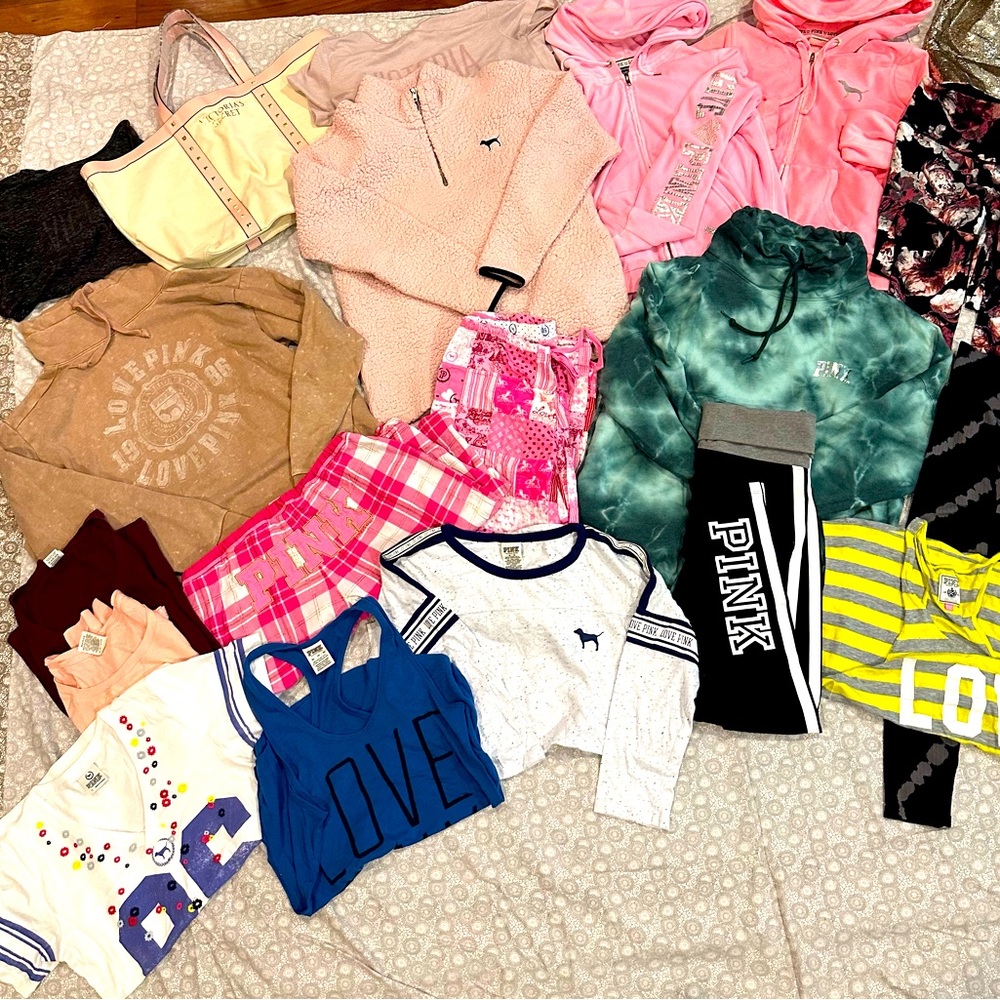 Victoria Secret Bundle - Picture 2 of 4